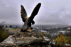 Скульптура Орла