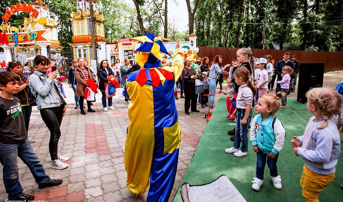 Веселое времяпровождение в Сормовском парке