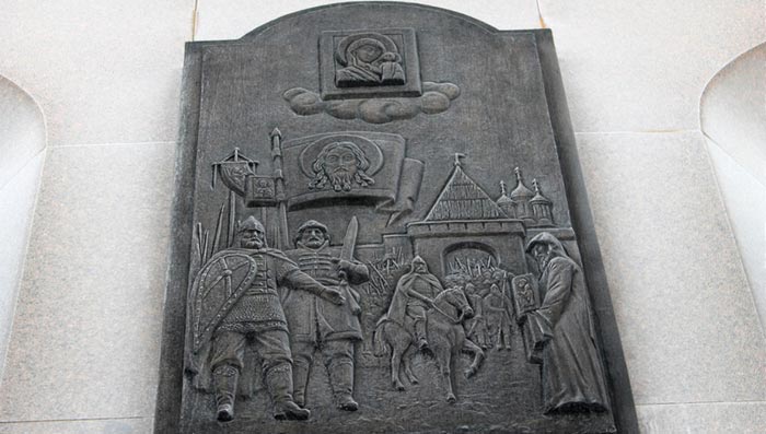Народное ополчение 1612 года на барельефе Монумента