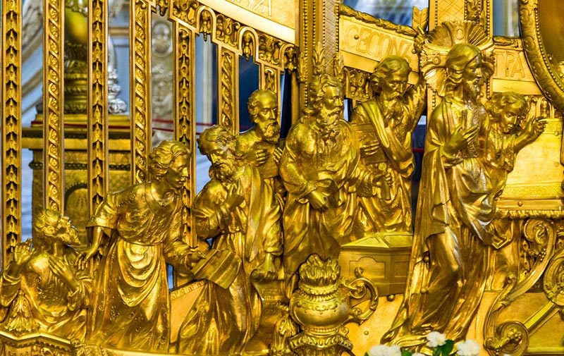 Скульптурная группа Иконостаса (Царские врата) Петропавловского собора