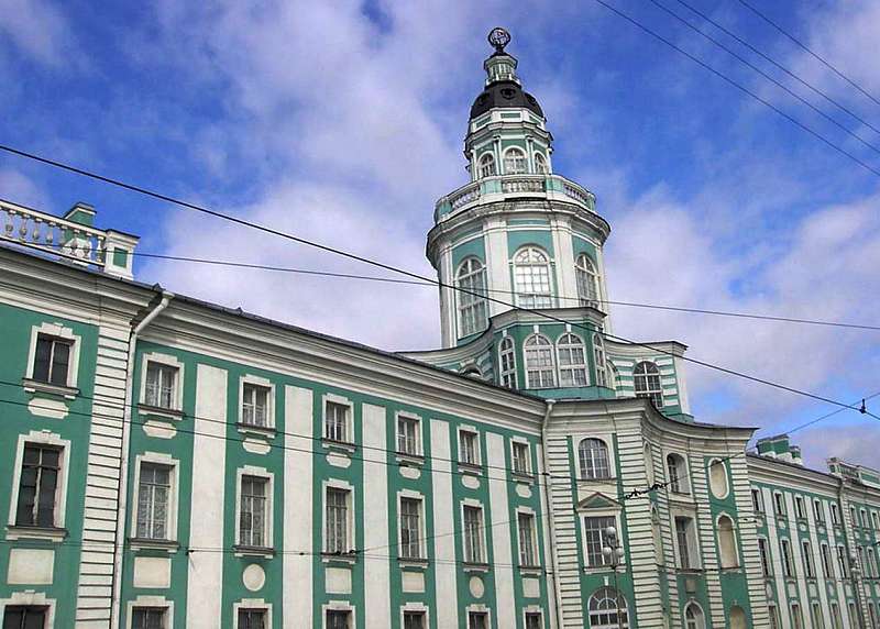 В башне Кунсткамеры разместились первая Астрономическая Обсерватория