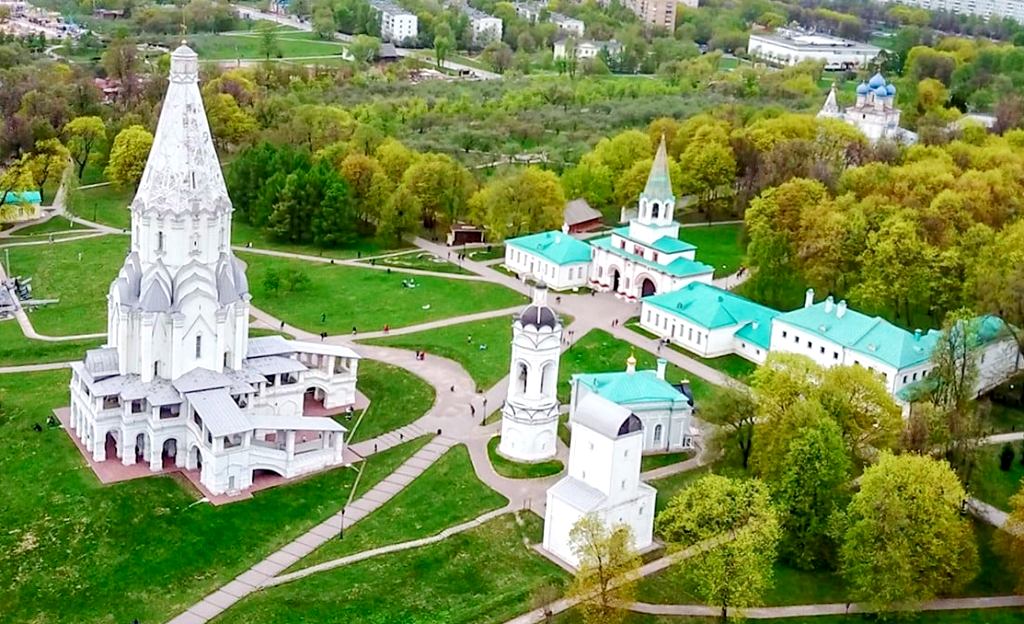 Посещение Коломенского - это путешествие в допетровскую Русь