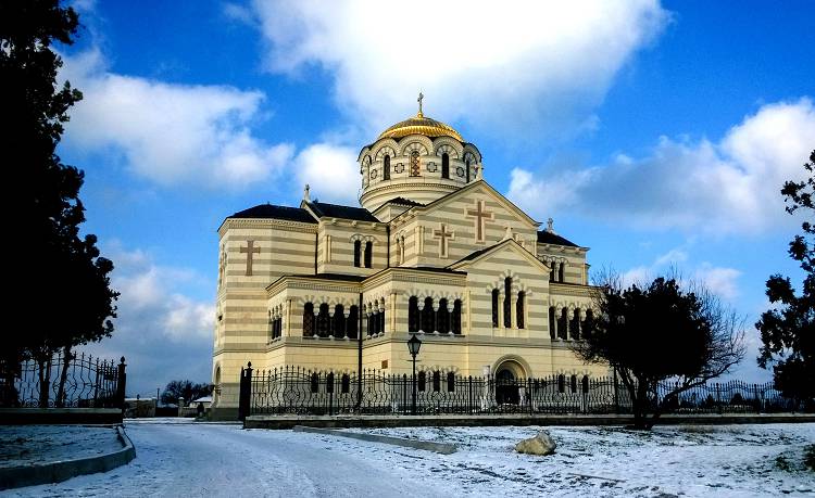 Владимирский храм Херсонеса - символ начала крещения на Руси