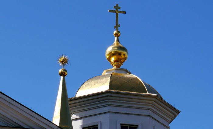 Один из куполов Крестовоздвиженского собора