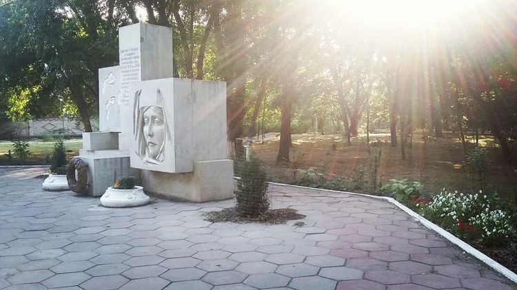 Памятник жертвам террористического акта Памятник жертвам террористического акта