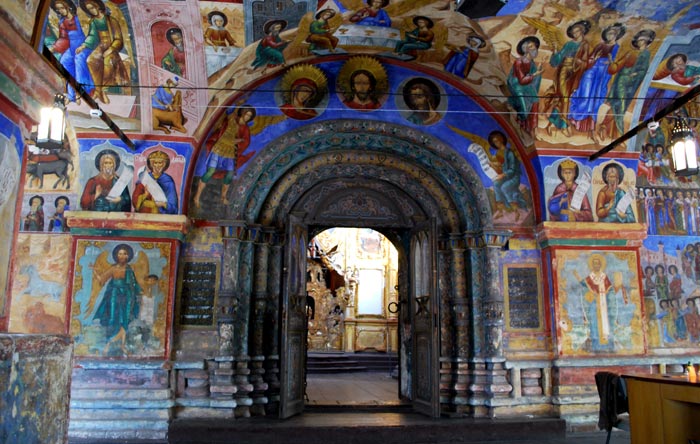 Настенные росписи храма Николы Надеина