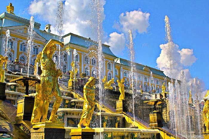 Скульптуры Большого каскада Петергофского Петродворца