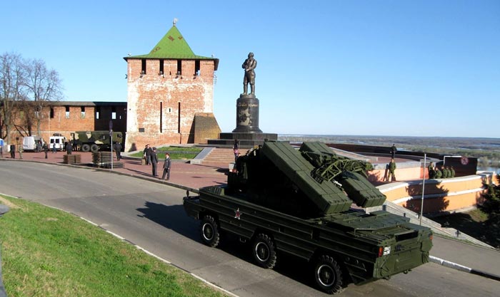 Памятник В.Чкалову