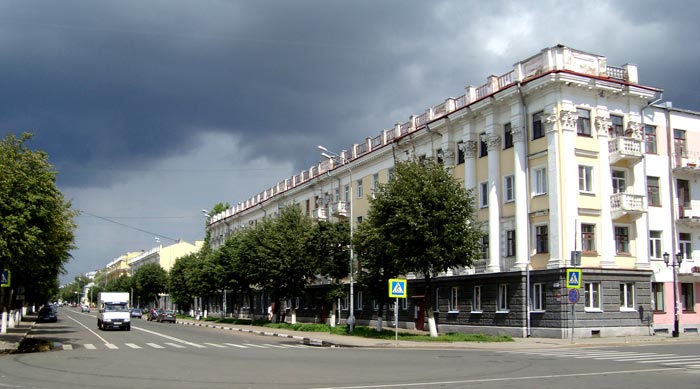 Начало Советской улицы от Советской площади