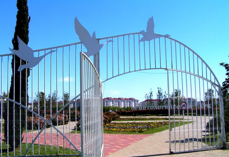 Пройти на территорию Орнитологического парка можно абсолютно бесплатно