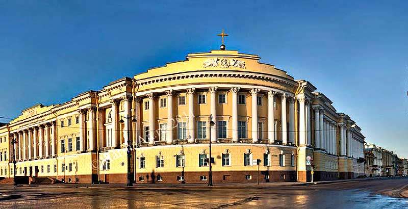 Здание Сената в Петербурге 
