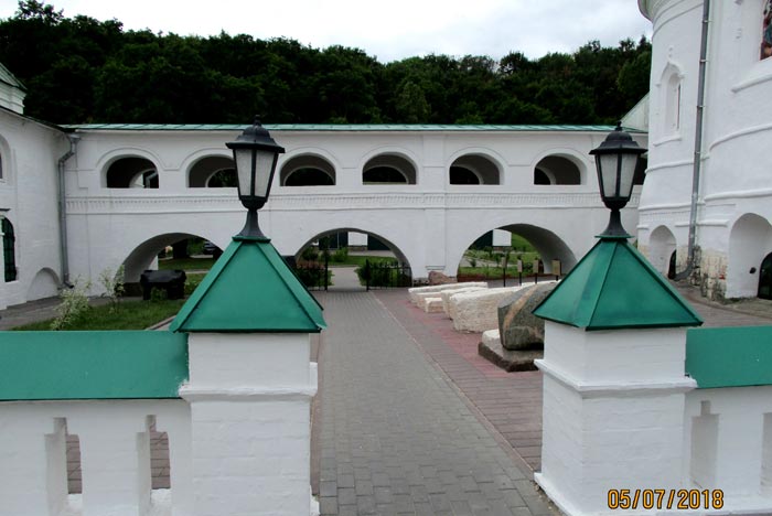Галерея, соединяющая Вознесенский и Успенский храмы