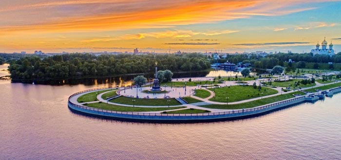 Нижняя часть парковой зоны "Стрелка"