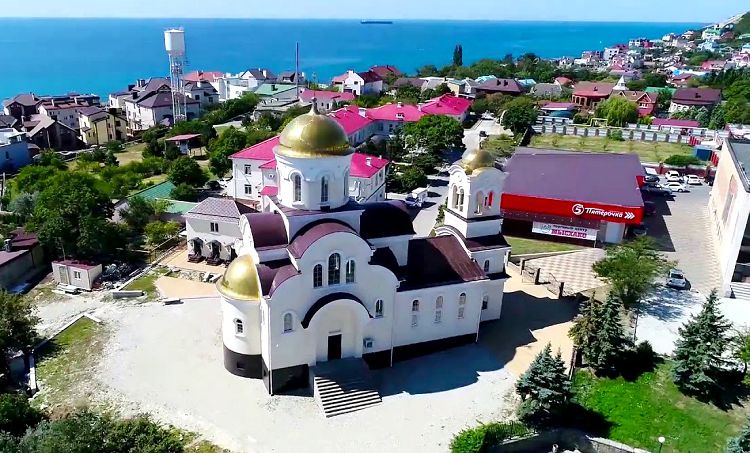 Очень симпатичный и уютный поселок Мысхако хорошеет год от года