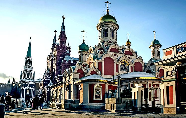 Сегодняшний Казанский собор выстроен в соответствии с его первоначальным видом