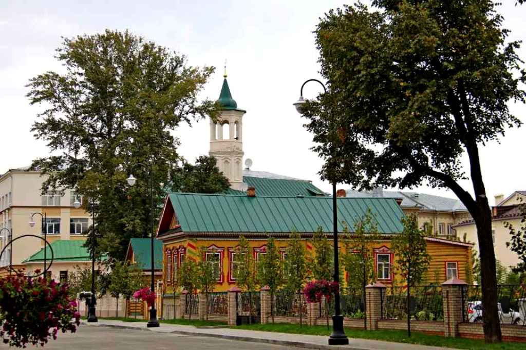 Прогулка по Старо-Татарской слободе входит в топ Казанских экскурсий