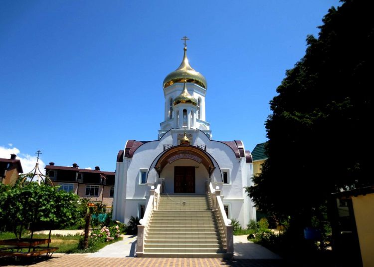 Первый этаж Нового храма Св.Нины освящен в честь Иверской богоматери