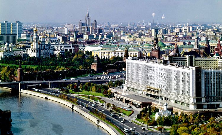Гостиница "Россия" заняла практически весь район Зарядья
