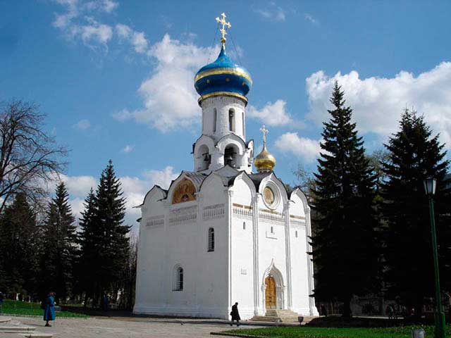 Свято Троице-Сергиева Лавра - Церковь Сошествия Святого Духа Свято Троице-Сергиева Лавра - Церковь Сошествия Святого Духа