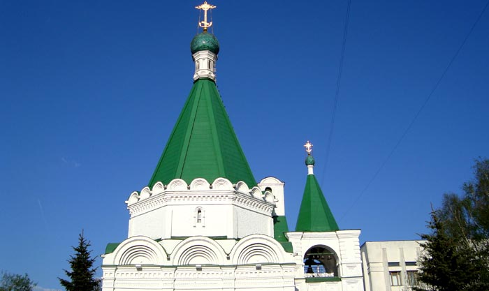 Украшения кокошниками Архангело-Михайловского собора