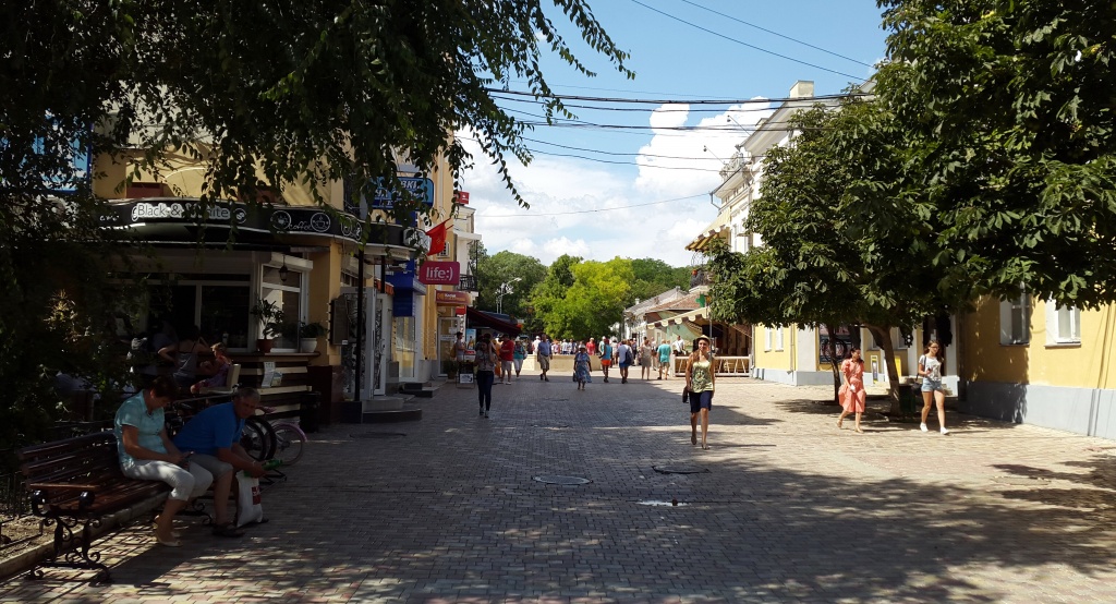 Прогулка по феодосийской улочке