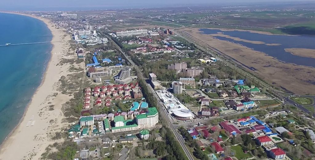 Пионерский проспект вдоль побережья