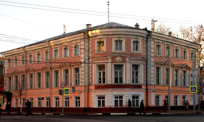 Здание бывшего Благородного собрания на Советской улице