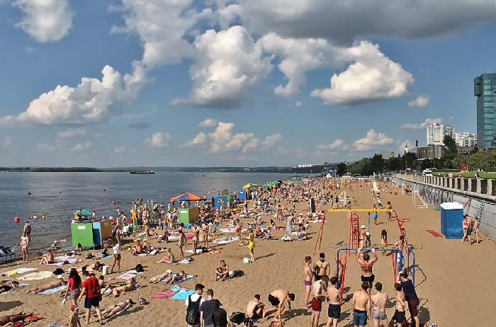 Отдых на пляже самарской Набережной