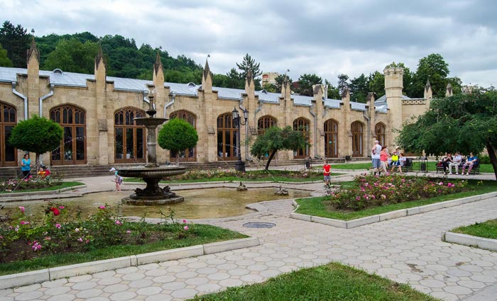 Нарзанная галерея в Кисловодске