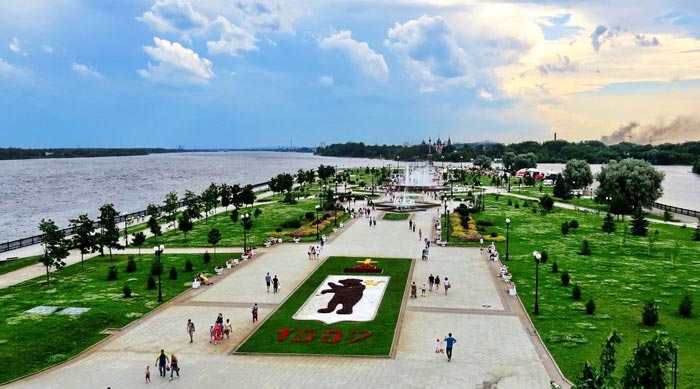 Клумба-герб в Парке "Стрелка"