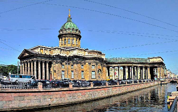Казанский собор со стороны канала Грибоедова