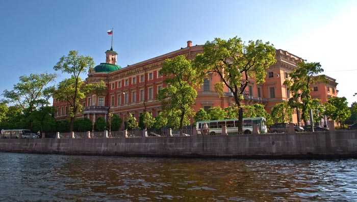 Михайловский замок