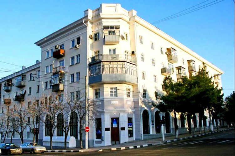 Основной музей Истории города Новороссийска находится на улице Советов