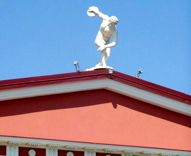 Посетить Греческую деревню хотя бы один раз в жизни надо обязательно!