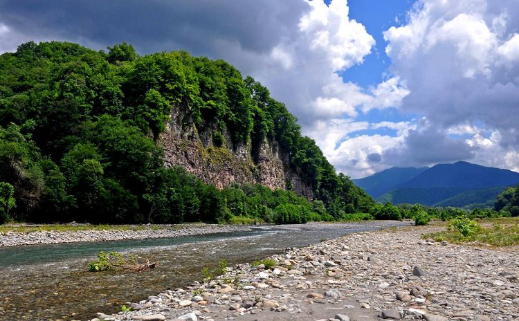 Село Солохаул находится в очень живописном месте