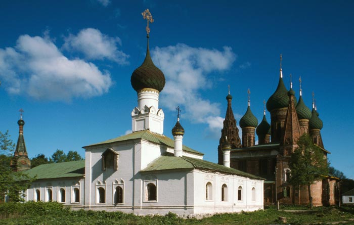 Тихвинский храм около Церкви Николы Мокрого
