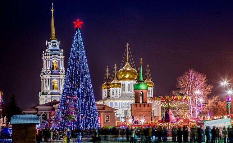 Празднование Нового Года на площади Ленина
