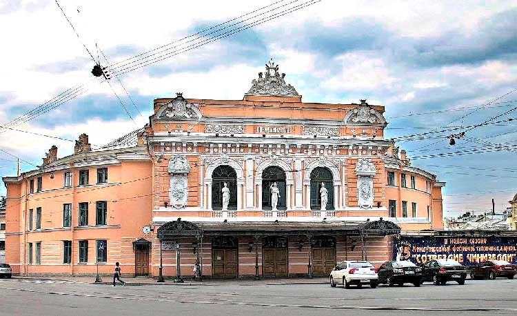 Цирк Чинизелли на Набережной Фонтанки