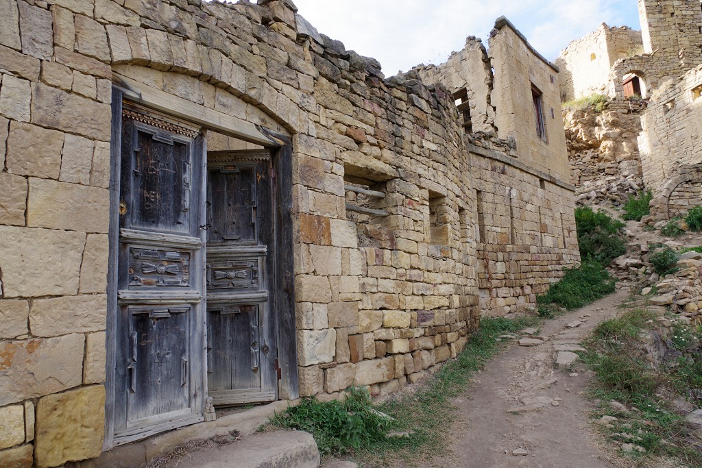 Старинные улочки заброшенного аула